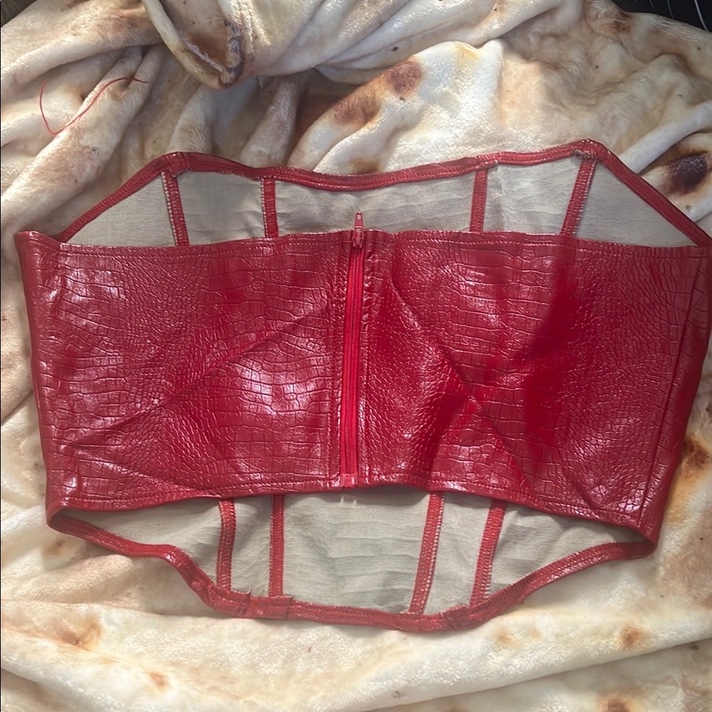 Red Croc-Embossed Corset Top - Picture 4 of 7